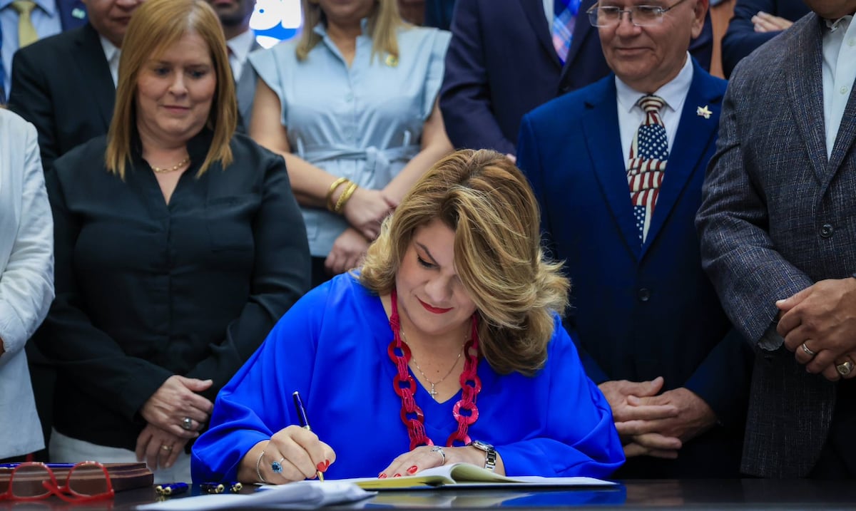 Gobernadora firma resolución para pedir la estadidad para Puerto Rico