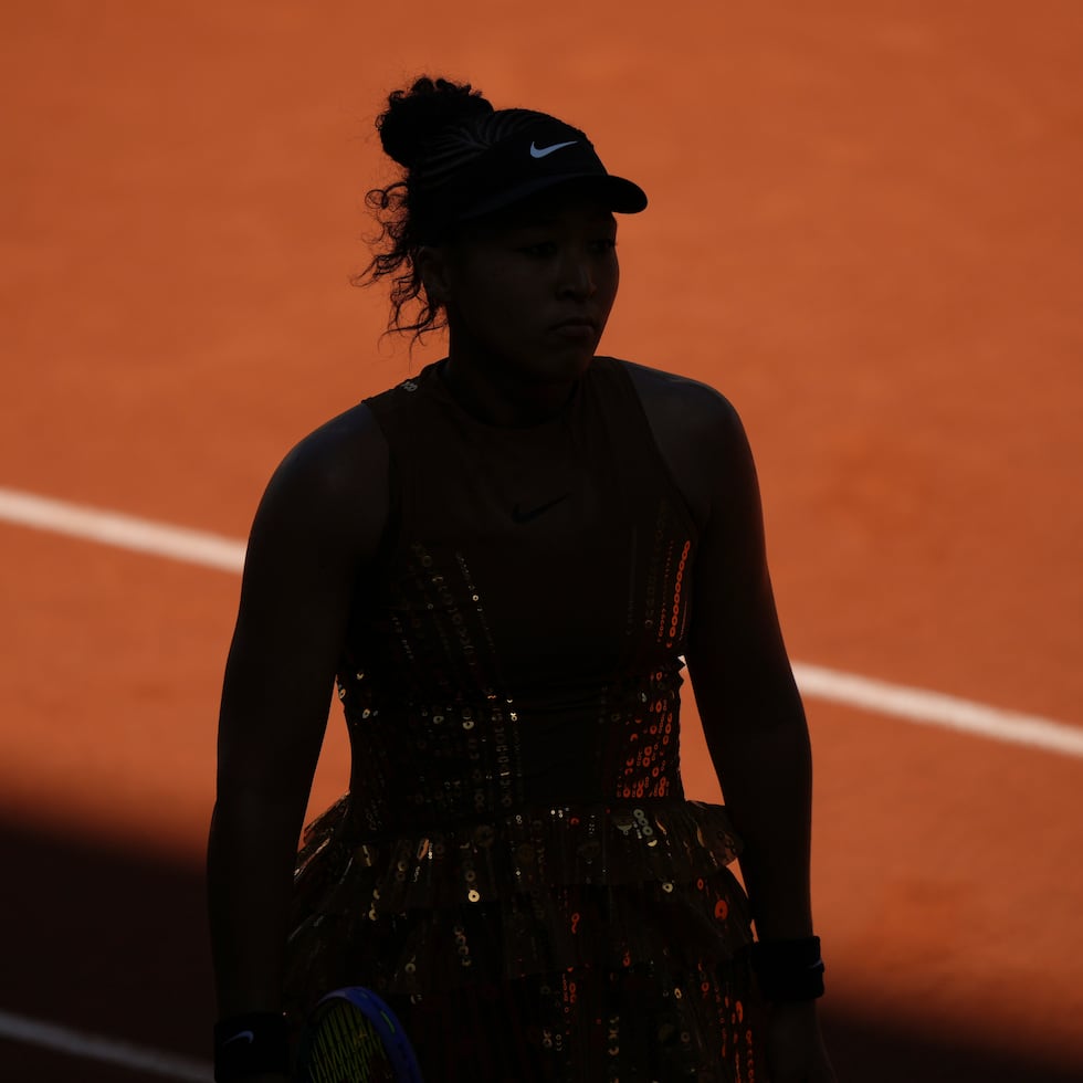 Naomi Osaka volvió a llamar la atención por su estilo durante el French Open.