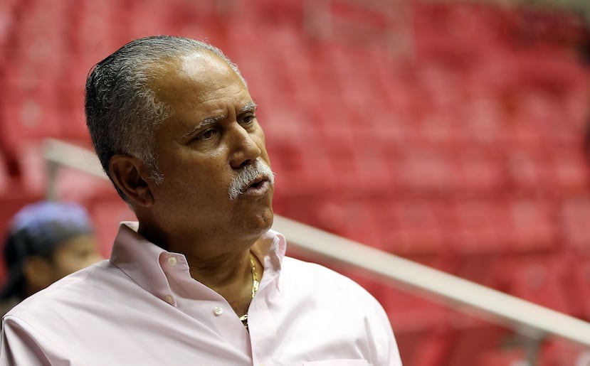 El comité le notificó a Carlos Beltrán que no revelarán públicamente los nombres de las personas durante este proceso. (GFR Media)