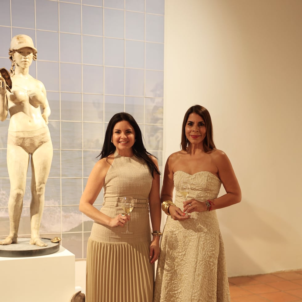 Melissa Barral, gerente de Desarrollo de Negocio para Moët Hennessy, grupo dueño de Ruinart, y Coralis Torres, gerente de Marca Sénior, División de Vinos, Méndez & Co. Inc