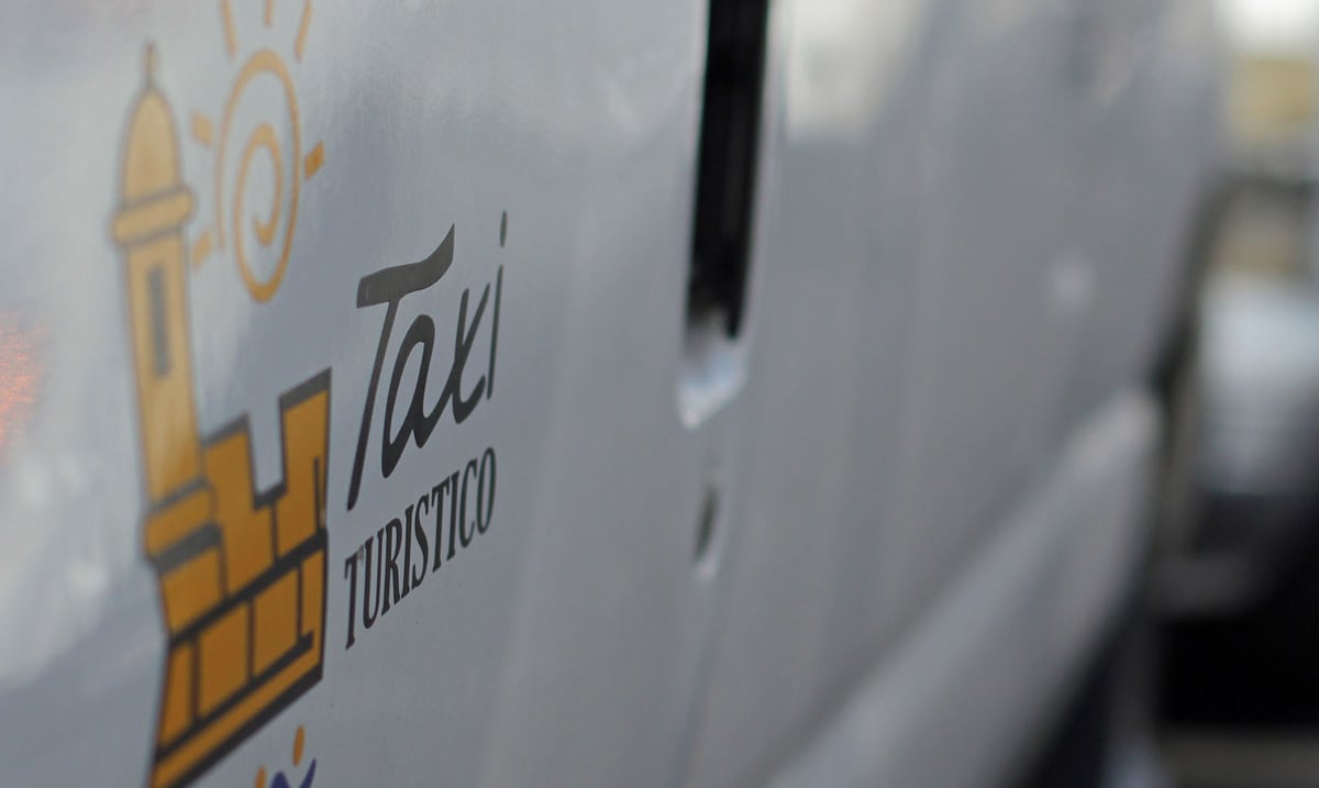 Aumentarían el costo de los taxis y las grúas por el precio de la gasolina