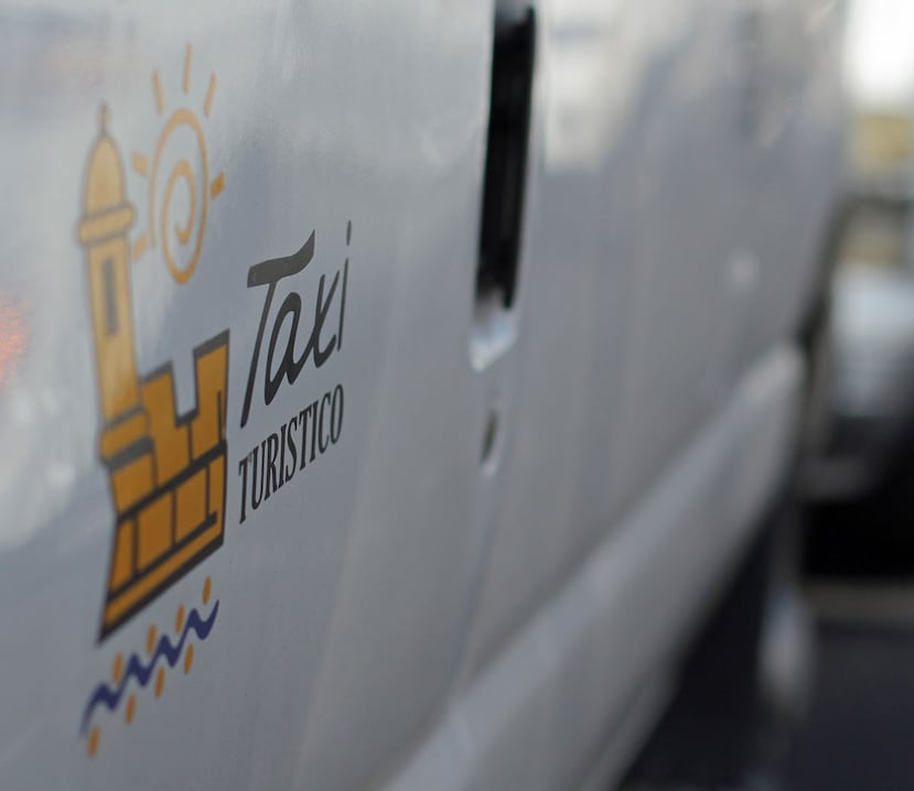 Federación de Taxistas busca regular los servicios de transportación. (GFR Media)