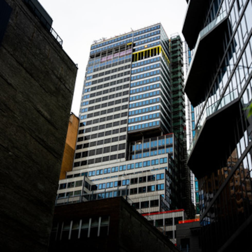 El edificio situado en el número 235 de la calle 42 Este, en Nueva York.