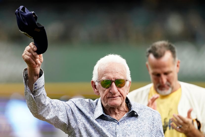 Bob Uecker tuvo una larga carrera como narrador, y aunque no fue una estrella como jugador, ganó una Serie Mundial con San Luis.