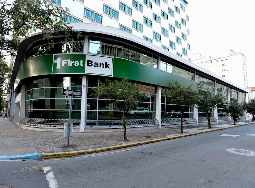 Las sucursales de FirstBank estarán operando en horario especial de lunes a viernes de 9:00 a.m. a 1:00 p.m., y los sábados, de 8:30 a.m. a 1:00 p.m., mientras se extienda la Orden Ejecutiva. (Archivo)