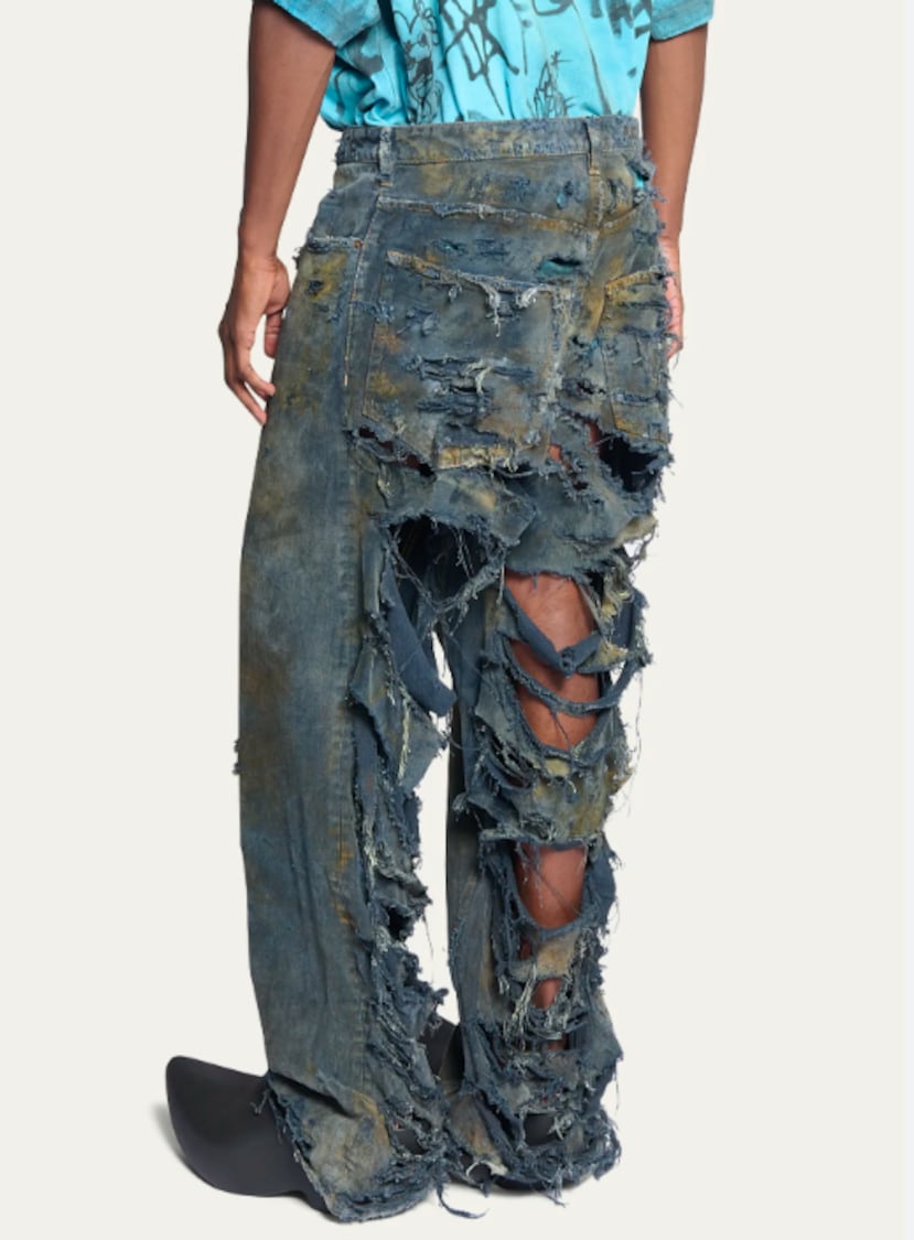 Parte de la colección "Destroyed" de Balenciaga