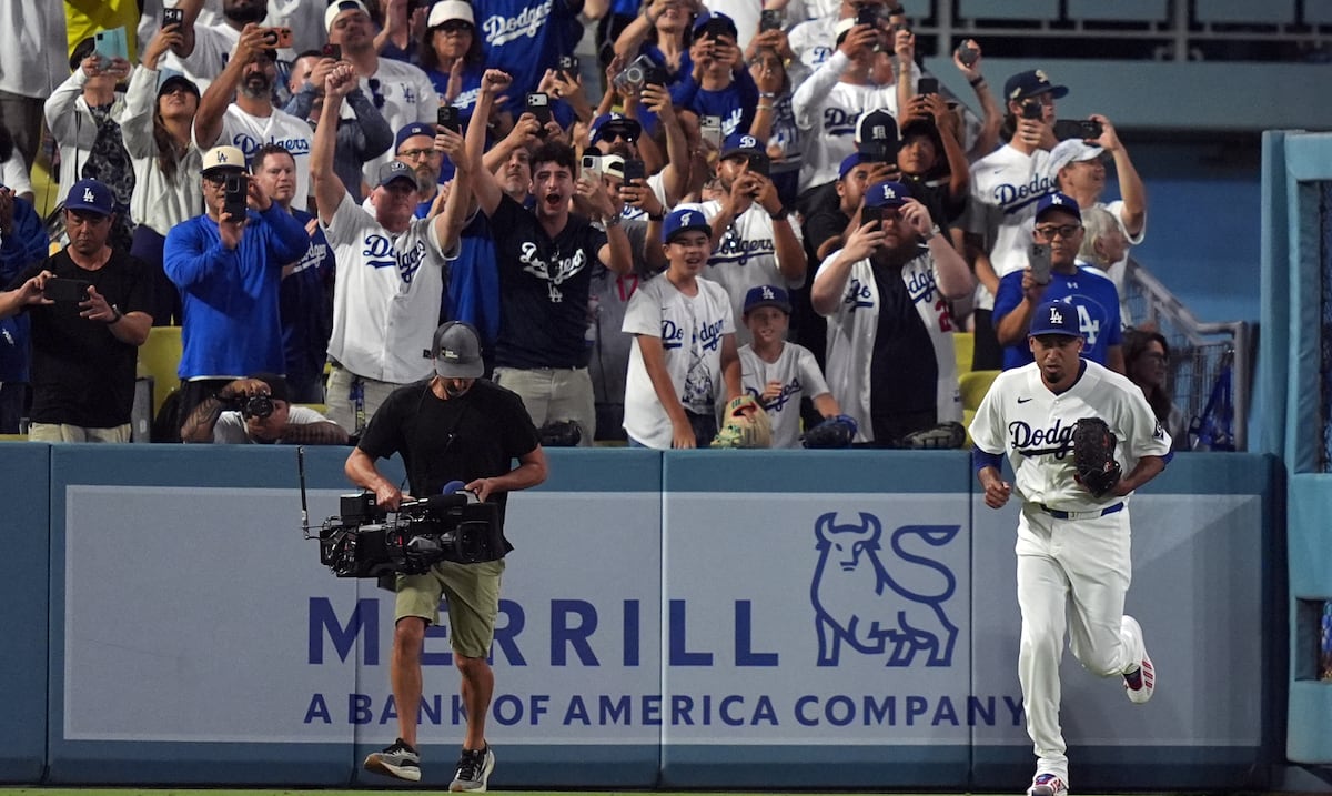 Edwin “Sugar” Díaz retorna en la noche de su ‘bobblehead’ y salva un juego para los Dodgers