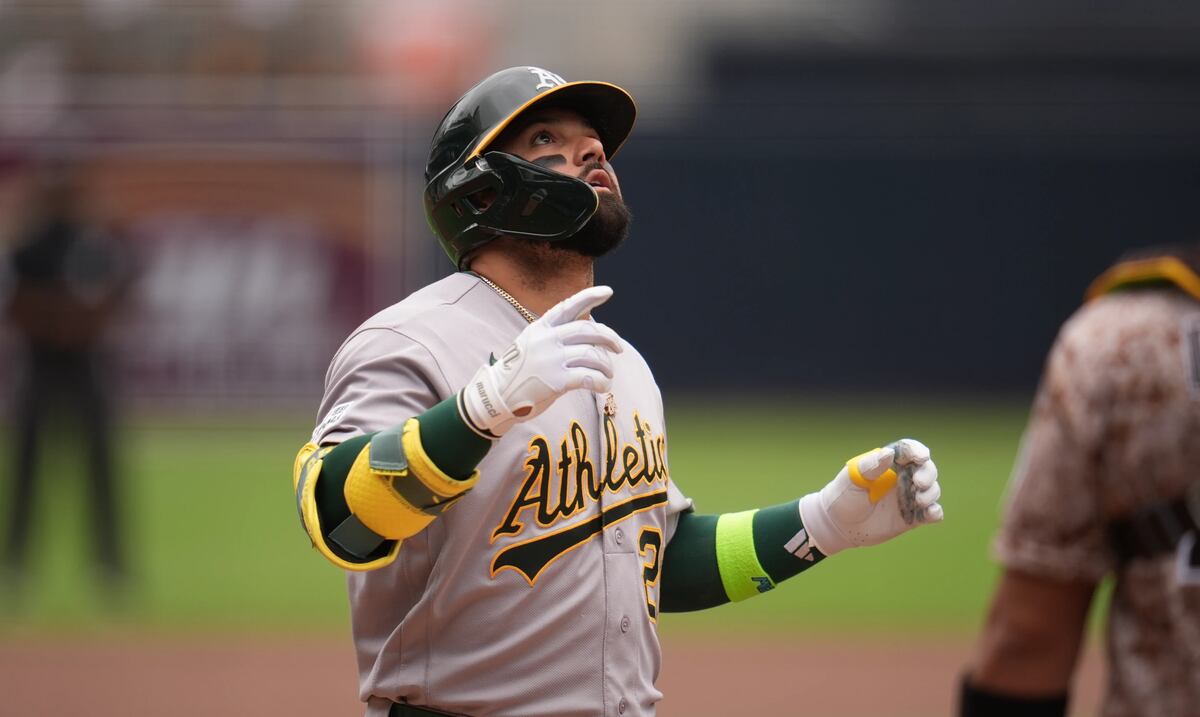 Carlos Cortés jonronea y guía a los Athletics a victoria 5-2 sobre los Padres