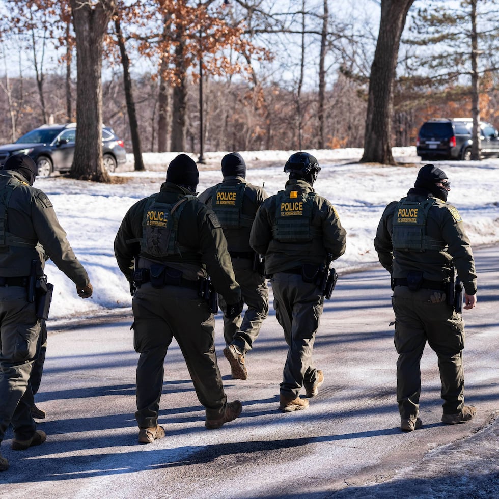 Agentes federales en Minneapolis.