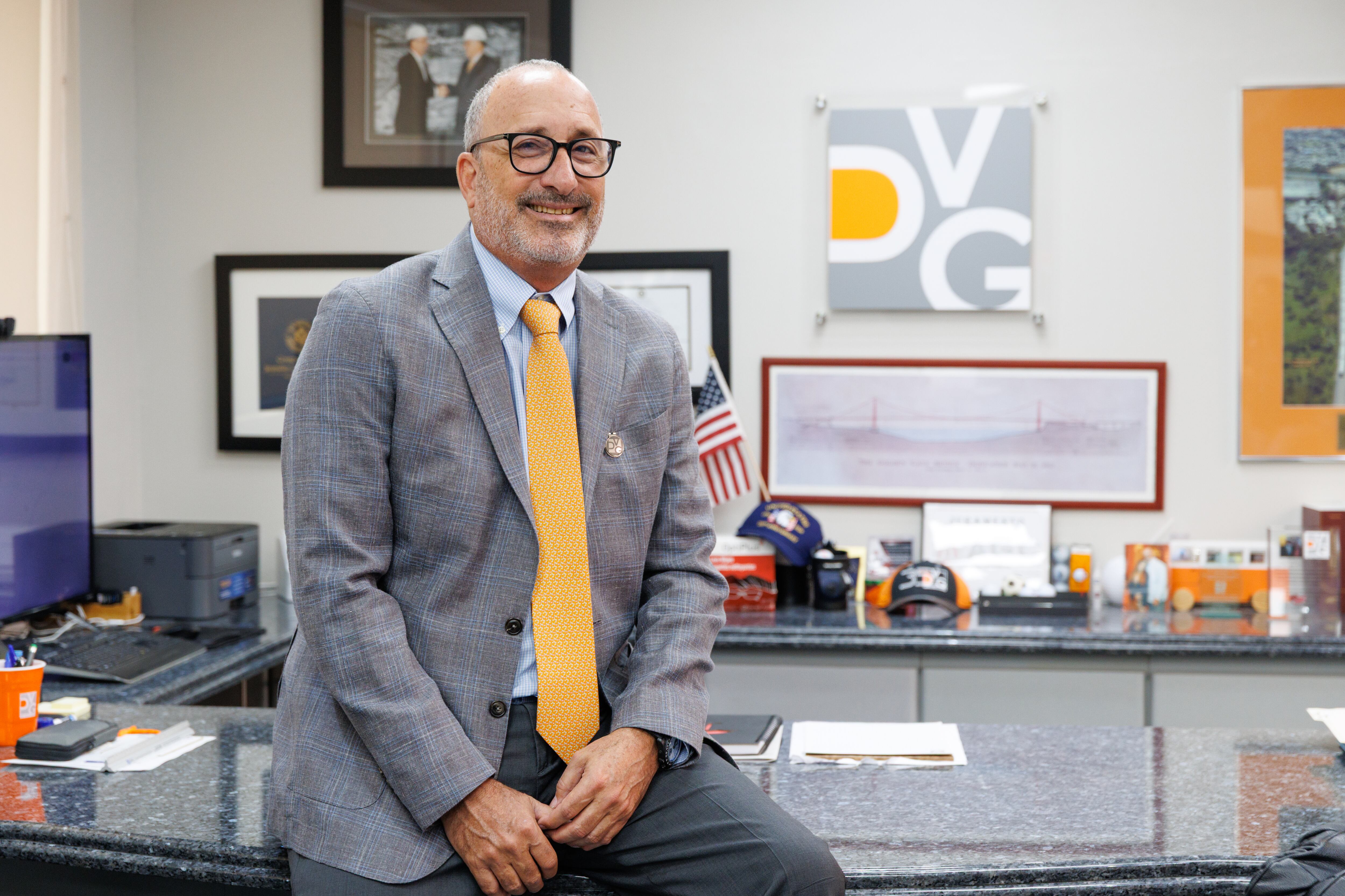 Imagen de la cobertura de: AGC-PR reconoce la trayectoria del Ing. Humberto Reynolds