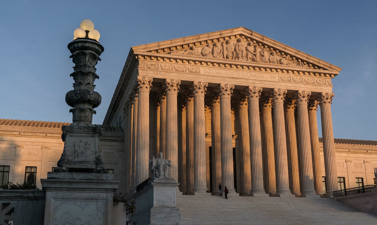 Ante el Tribunal Supremo el intento de Trump de eliminar la ciudadanía por nacimiento de los hijos de ciertos inmigrantes