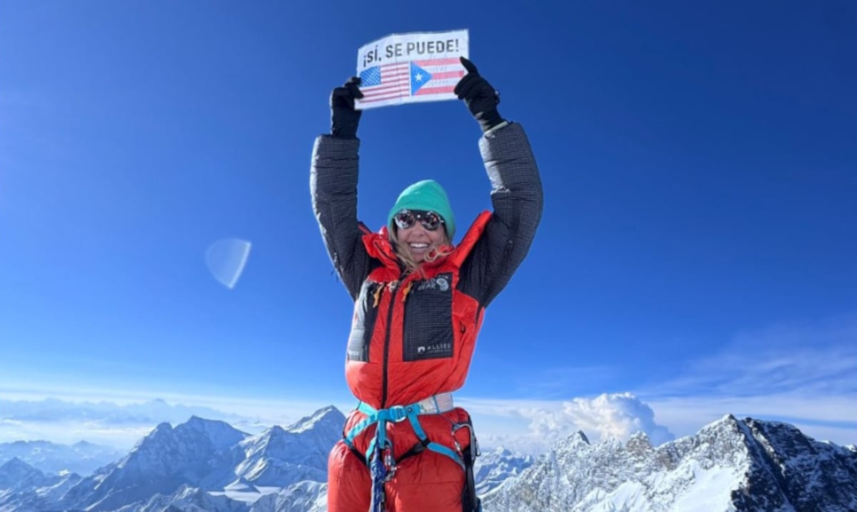 ¡Lo logró! La boricua Nicole Santiago llega a la cima del Everest