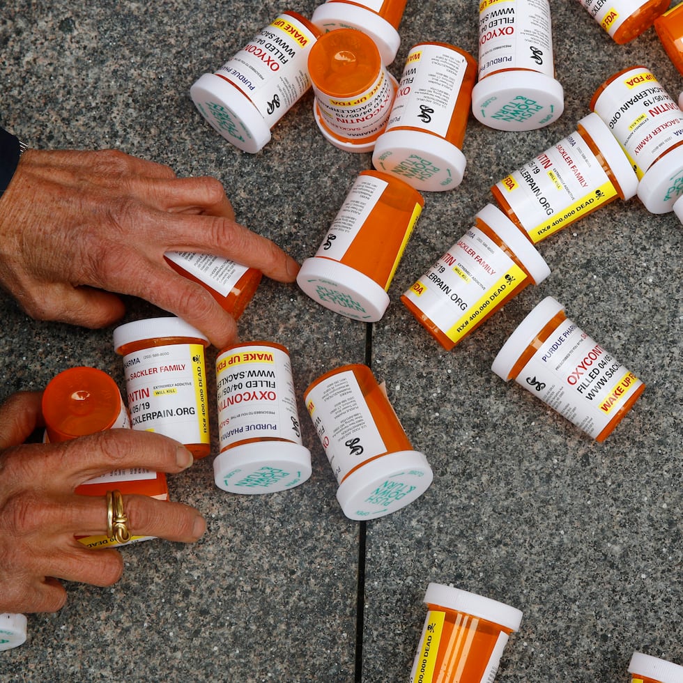 Expertos consultados mostraron preocupación por el uso prolongado de medicamentos en adultos mayores para tratar el dolor, la ansiedad, el insomnio y otras condiciones de salud mental.