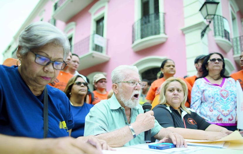 Federico Torres Montalvo, de la Coordinadora Unitaria de Trabajadores del Estado, adelantó que “la situación amerita tirarnos a la calle”.