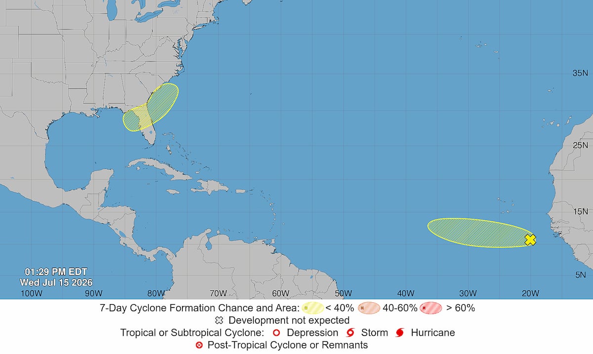 Centro Nacional de Huracanes monitorea onda tropical que está saliendo de la costa de África