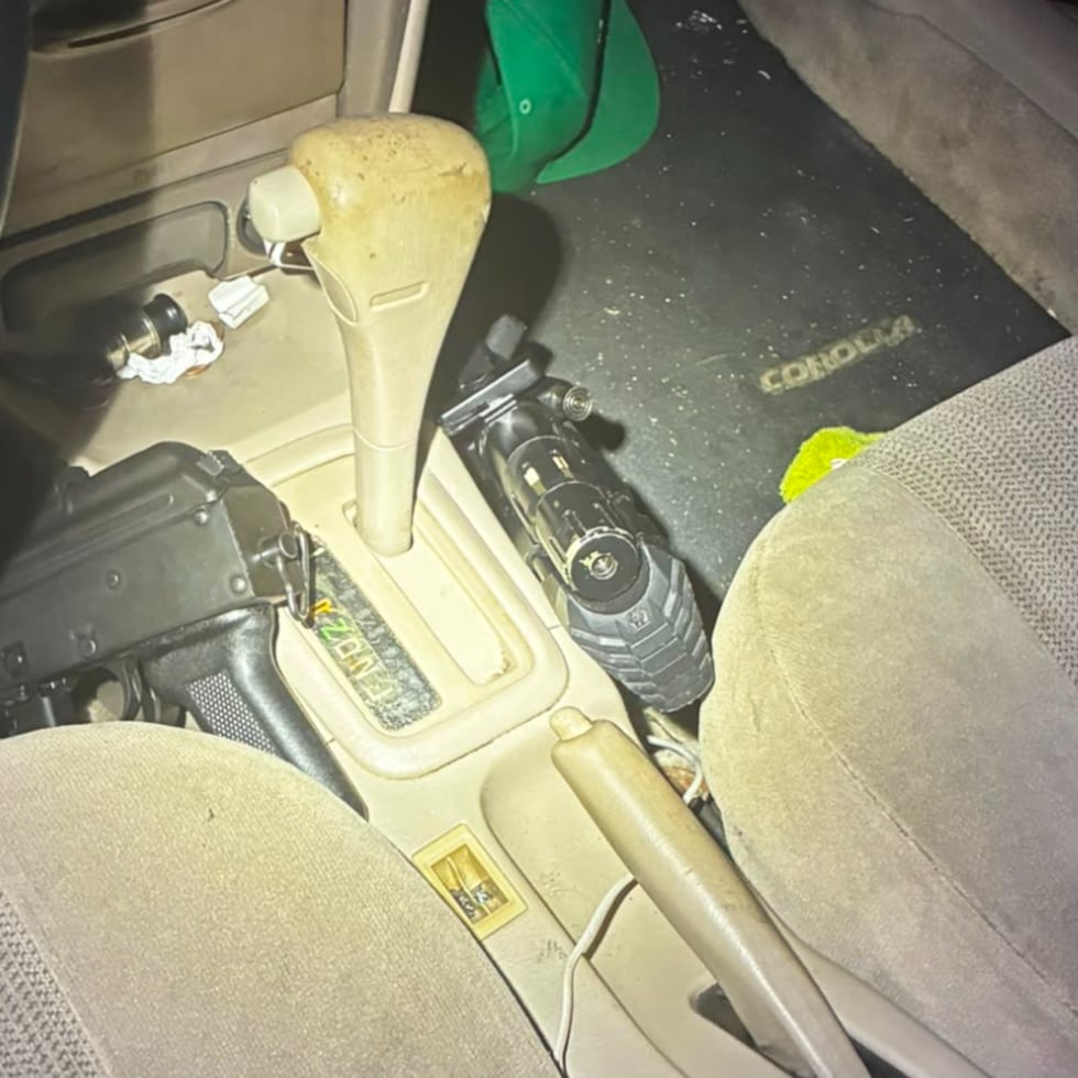 Evidencia ocupada durante una intervención de la Policía en Naranjito.