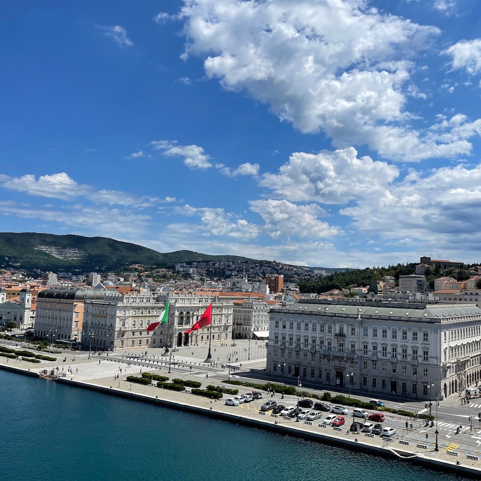 Centro histórico de Triestre uno de los puertos para viajes desde Venecia.