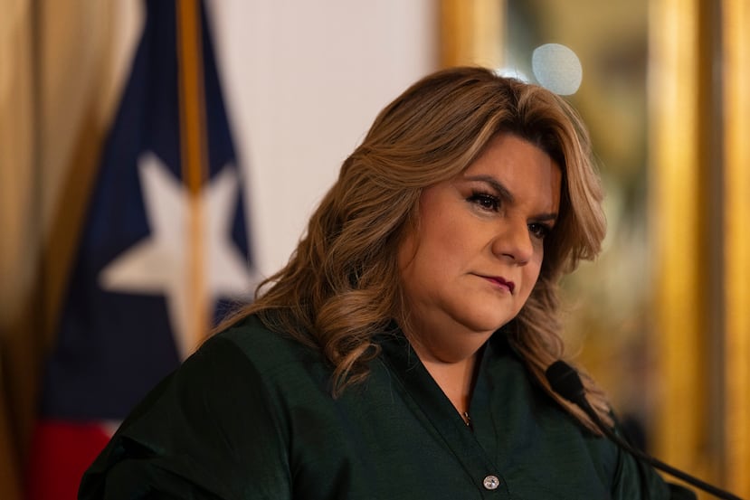 16 de enero de del 2025 –La Fortaleza - San Juan PR - representantes y senadores del partido inde La gobernadora de Puerto Rico, Jenniffer Gonzalez junto a los pre4sidente legislativos Thomas Rivera Shatz y Carlos Johnny Mendez anuncia la nominación de la Jueza Camille Rivera Perez y el juez Raúl Arnaldo Candelario López para ocupar las dos vacantes de jueces asociados del Tribunal Supremo.
Foto por:
Xavier Araújo | GFR Media
xavier.araujo@gfrmedia.com
Araujo