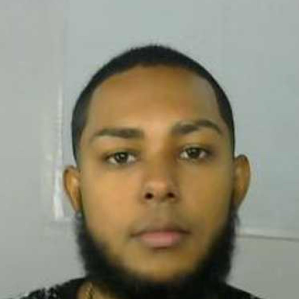 Wilfredo Pujols Sepúlveda fue acusado formalmente por un gran jurado por tráfico de armas de fuego y sustancias controladas.