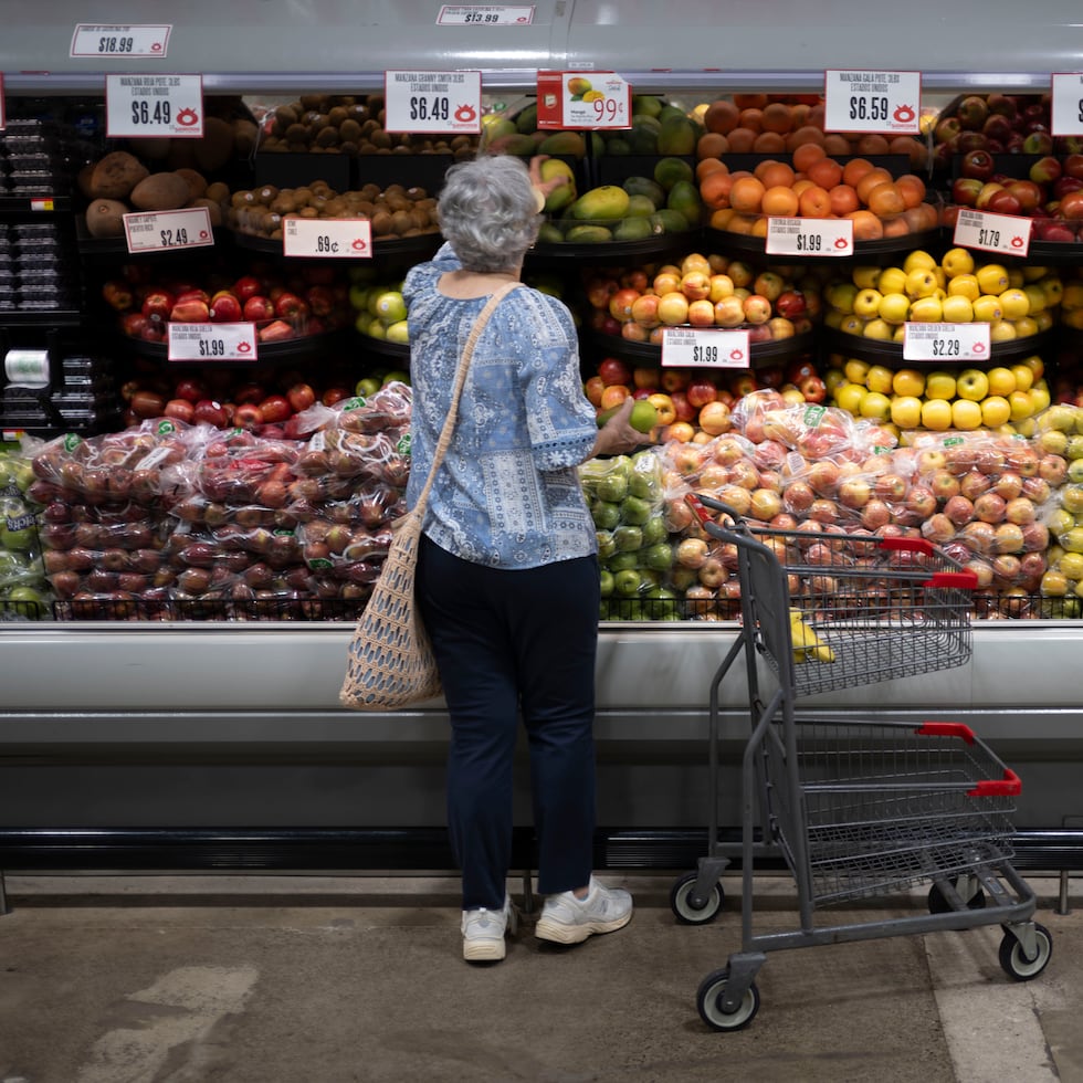 El impacto no se queda en la mesa vacía. Se refleja en cuerpos cansados, en estudiantes que no rinden, en personas adultas que viven con fatiga constante y en un sistema de salud saturado por enfermedades prevenibles, escribe Gerald Vega.