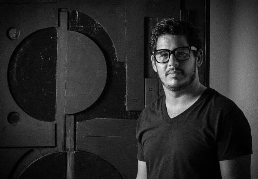 Raúl Esterás, artista plástico puertorriqueño.