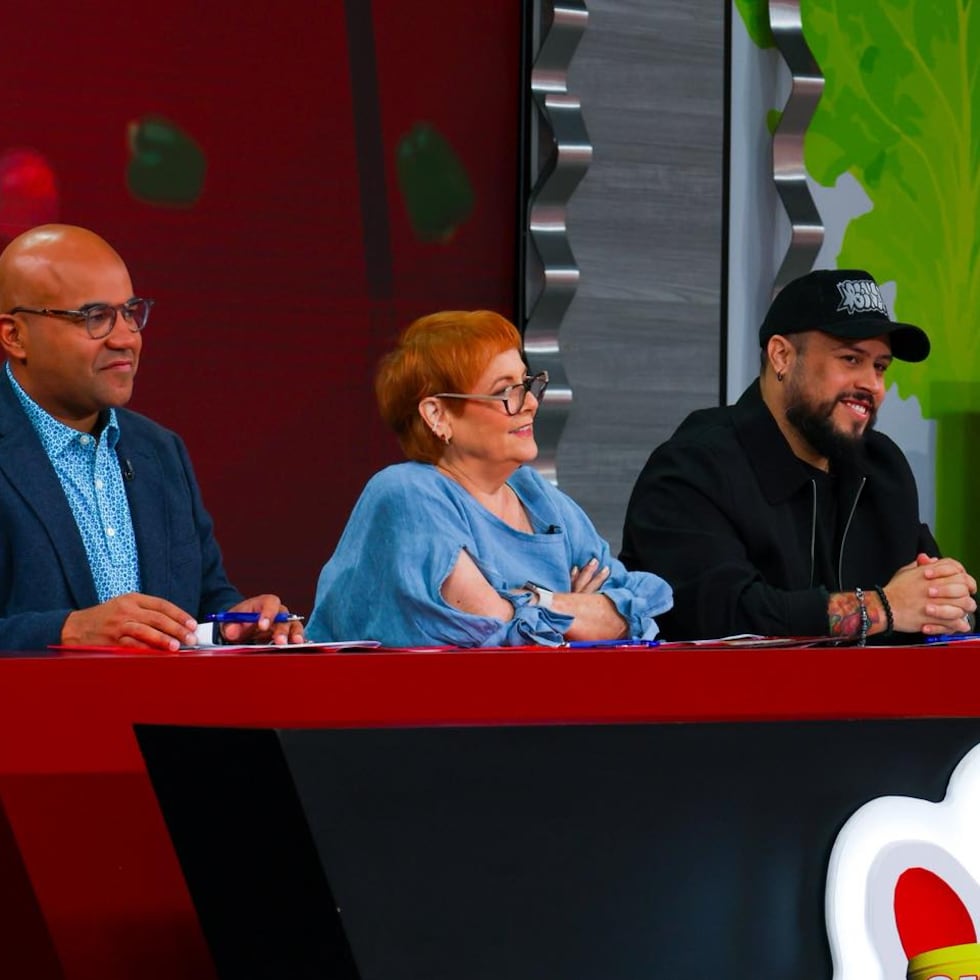 En el panel de jueces de esta quinta temporada revalidan los chefs Enrique Piñeiro, Giovanna Huyke y Héctor Rosa.