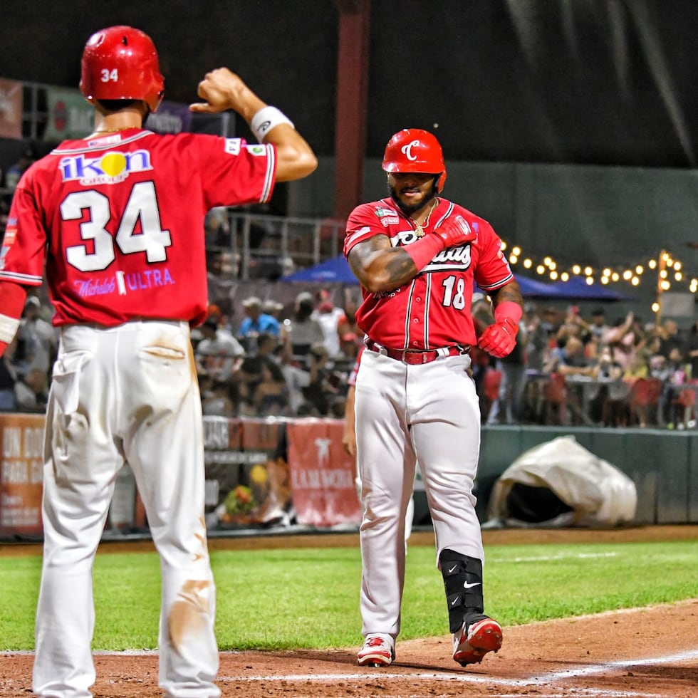 Nelson Velázquez, de los Criollos de Caguas, bateó limpiamente en cinco de seis partidos en la tercera semana de la pelota profesional.