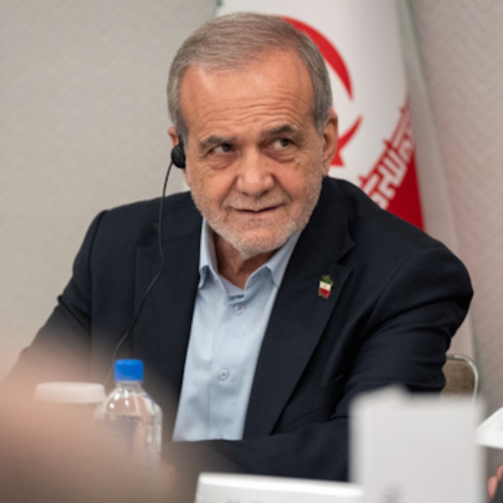 El presidente iraní Masoud Pezeshkian defendió un reciente memorando de entendimiento.