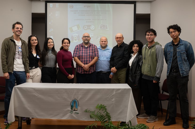 Equipo timón del Primer Congreso Puertorriqueno de Investigacion y Estudios sobre Videojuegos celebrado en la Universidad de Puerto Rico, Recinto de Rio Piedras.