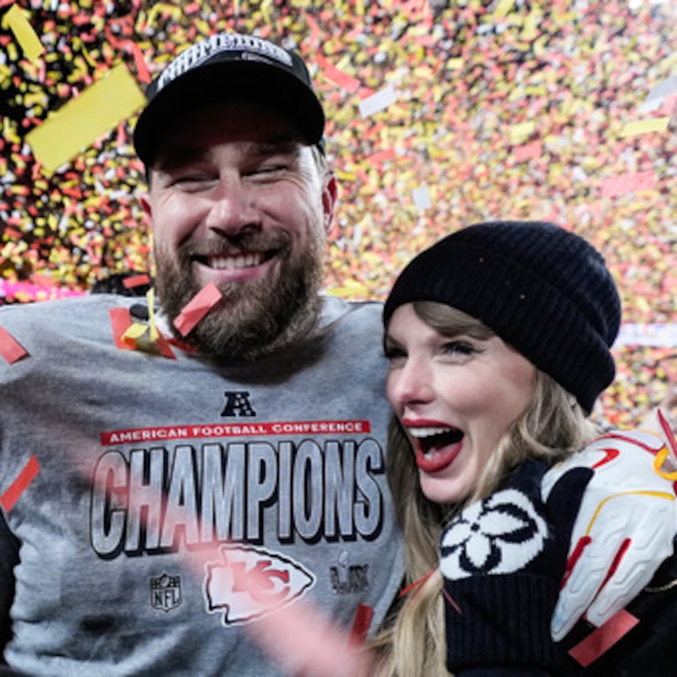 Kelce y Swift tras el triunfo de los Chiefs.