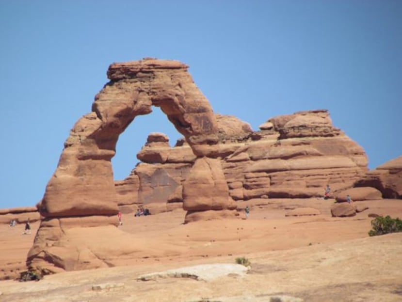 Este arco natural, en el parque nacional de Arches, es el símbolo del estado de Utah. Aparece en los letreros de bienvenida y en las tablillas de los carros. (Andrés O’Neill, Jr. / andres.oneill@gfrmedia.com)