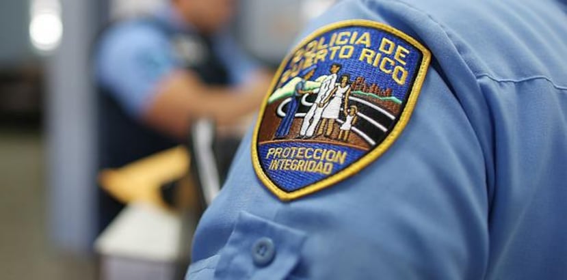 El agente Emanuel Rivera, adscrito a la División de Patrullas de Carreteras del área de Aibonito, se hizo cargo de la pesquisa de rigor junto a la fiscal Yarelis Acosta. (Archivo)