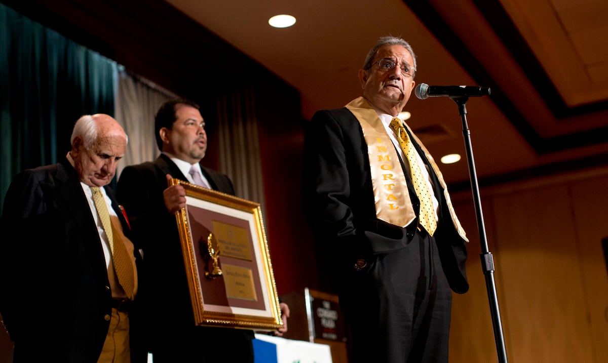 Fallece Johnny Flores, voz emblemática de la radio deportiva boricua
