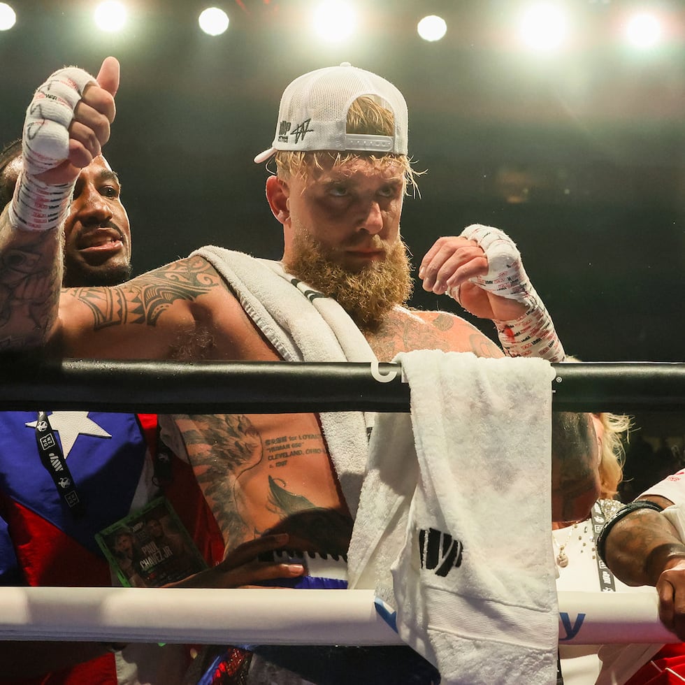 Jake Paul es un peleador de peso crucero de más de 200 libras.