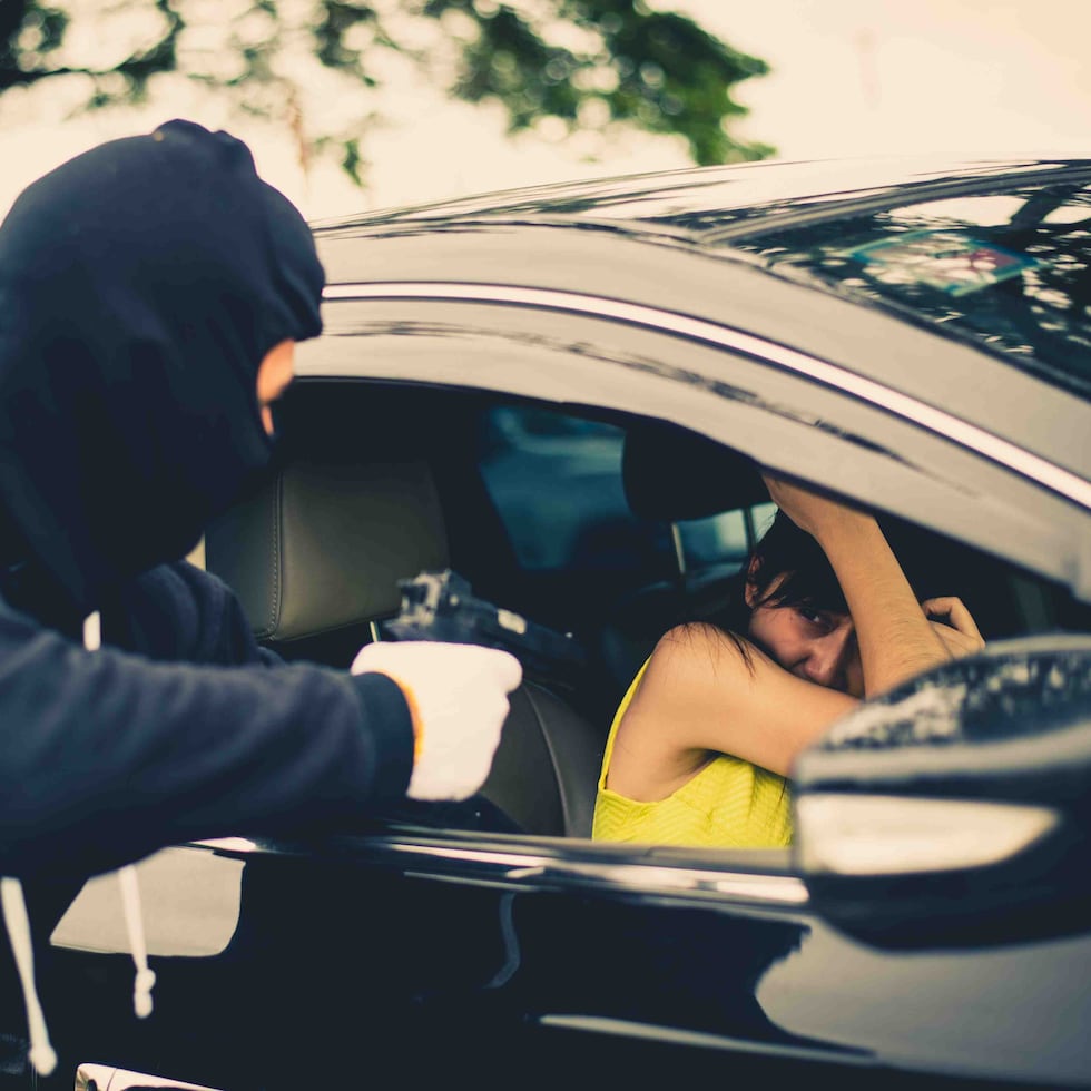Los hechos, según la acusación, ocurrieron alrededor de las 7:00 p.m. en el estacionamiento de un restaurante Burger King, ubicado en el sector Los Álamos.
