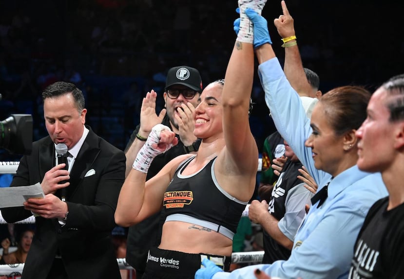Stephanie Piñeiro celebra una victoria en Bayamón.