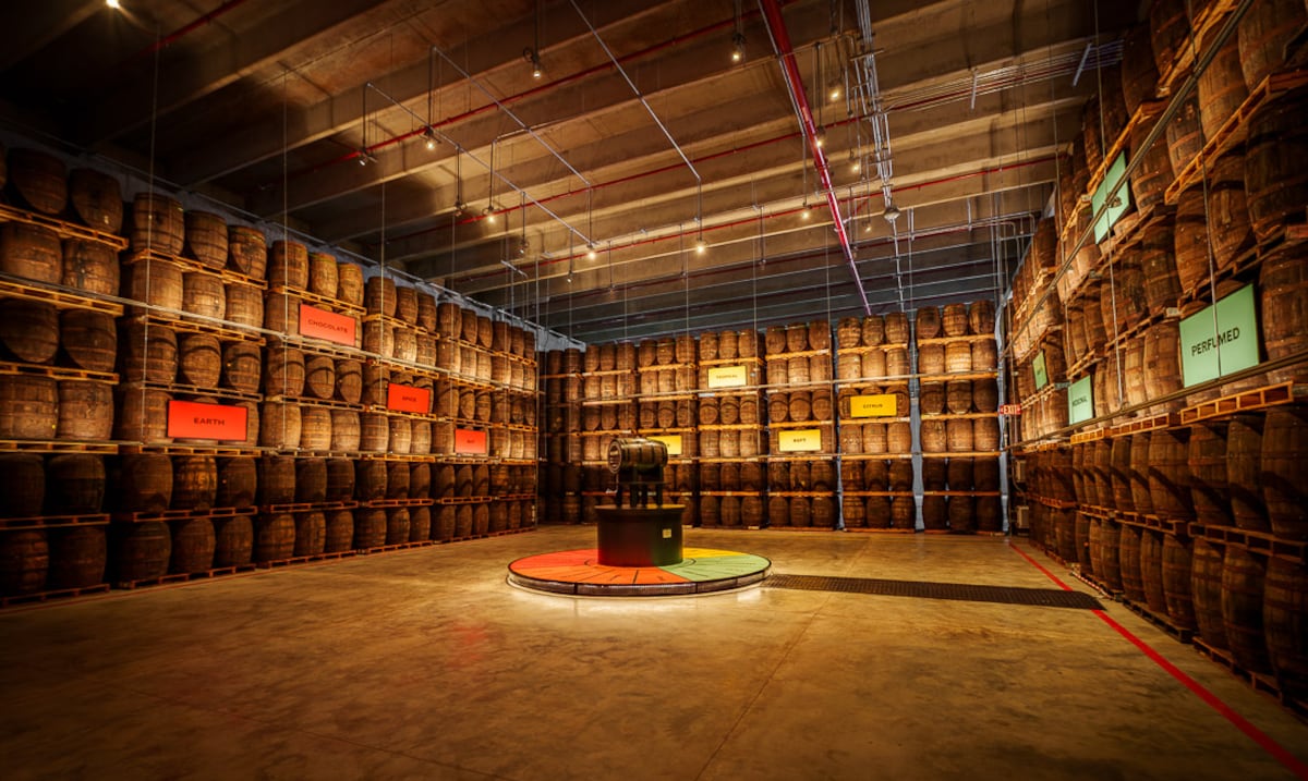 Bacardí mantiene niveles de producción en Puerto Rico pese a caída global en consumo de alcohol