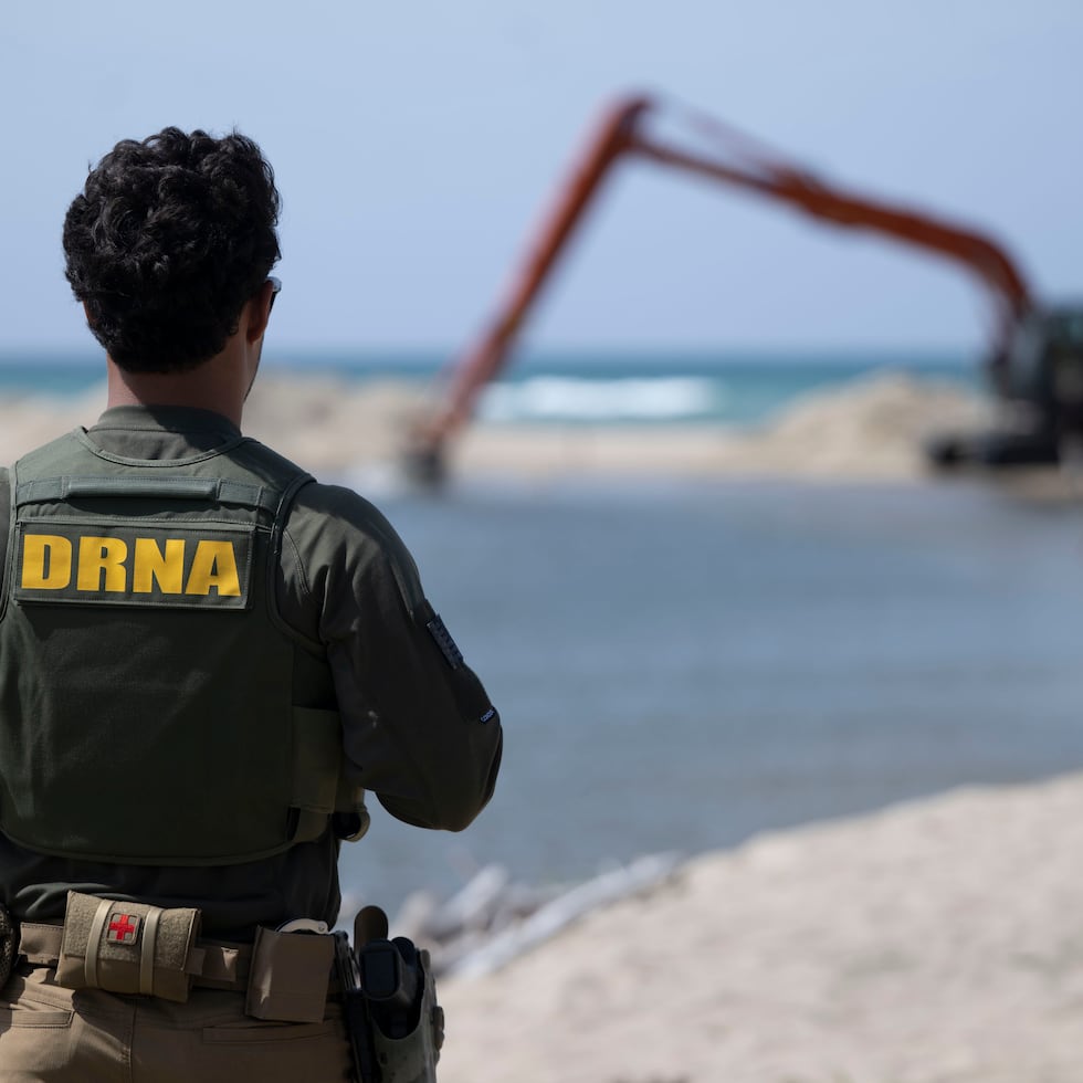 12 de junio de 2026. Loíza, PR. END/PR HOY. El Departamento de Recursos Naturales y Ambientales (DRNA) lleva a cabo un operativo de rescate dos manatíes que quedaron atrapados en las aguas del estuario del Río Grande de Loíza. FOTO POR: Carlos Rivera Giusti / GFR Media
Departamento de Recursos Naturales y Ambientales, DRNA, Waldemar Quiles Pérez, Loíza, Río Grande de Loíza, Cuerpo de Vigilantes