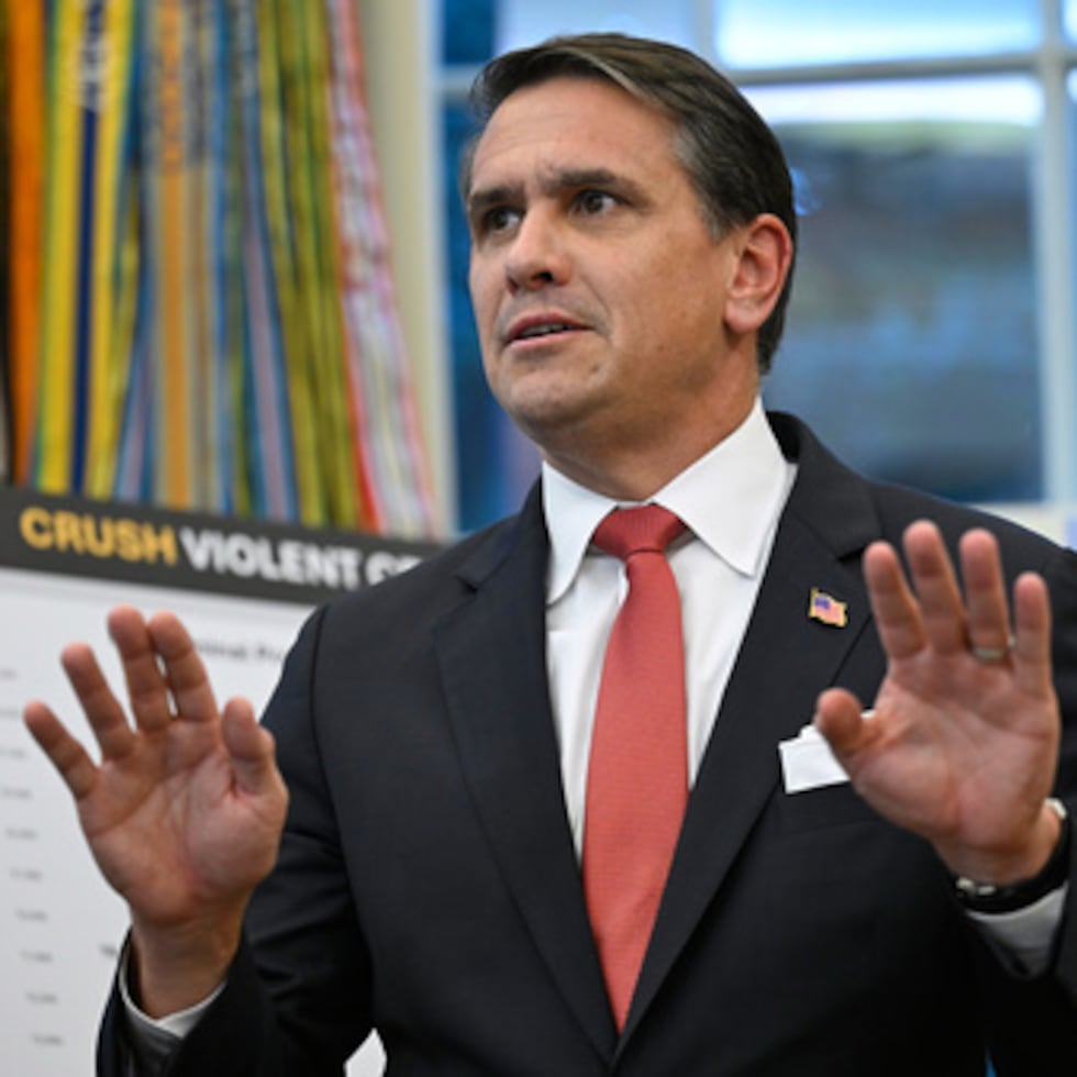 Blanche dijo el miércoles que los abogados del Departamento de Justicia en Washington, el FBI, el Distrito Sur de Florida y el Distrito Sur de Nueva York están trabajando “sin descanso” para revisar los archivos.