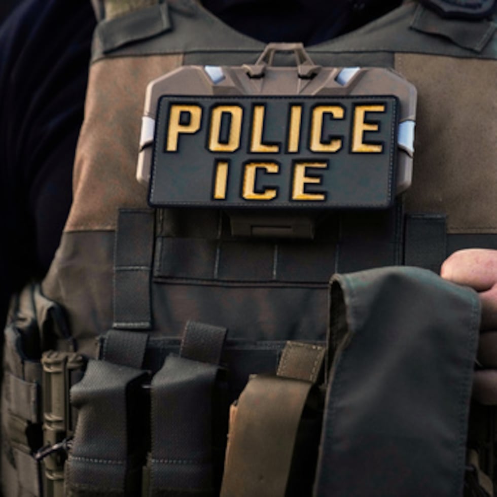 El ICE atraviesa un momento en el que la opinión pública se ha vuelto hostil hacia la política de mano dura de Trump en materia de inmigración.