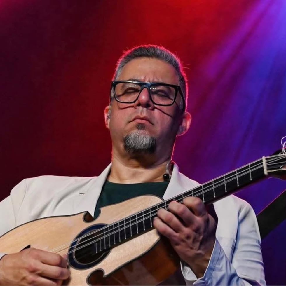 Quique Domenech recibió el reconocimiento del Salón de la Fama de la Música.