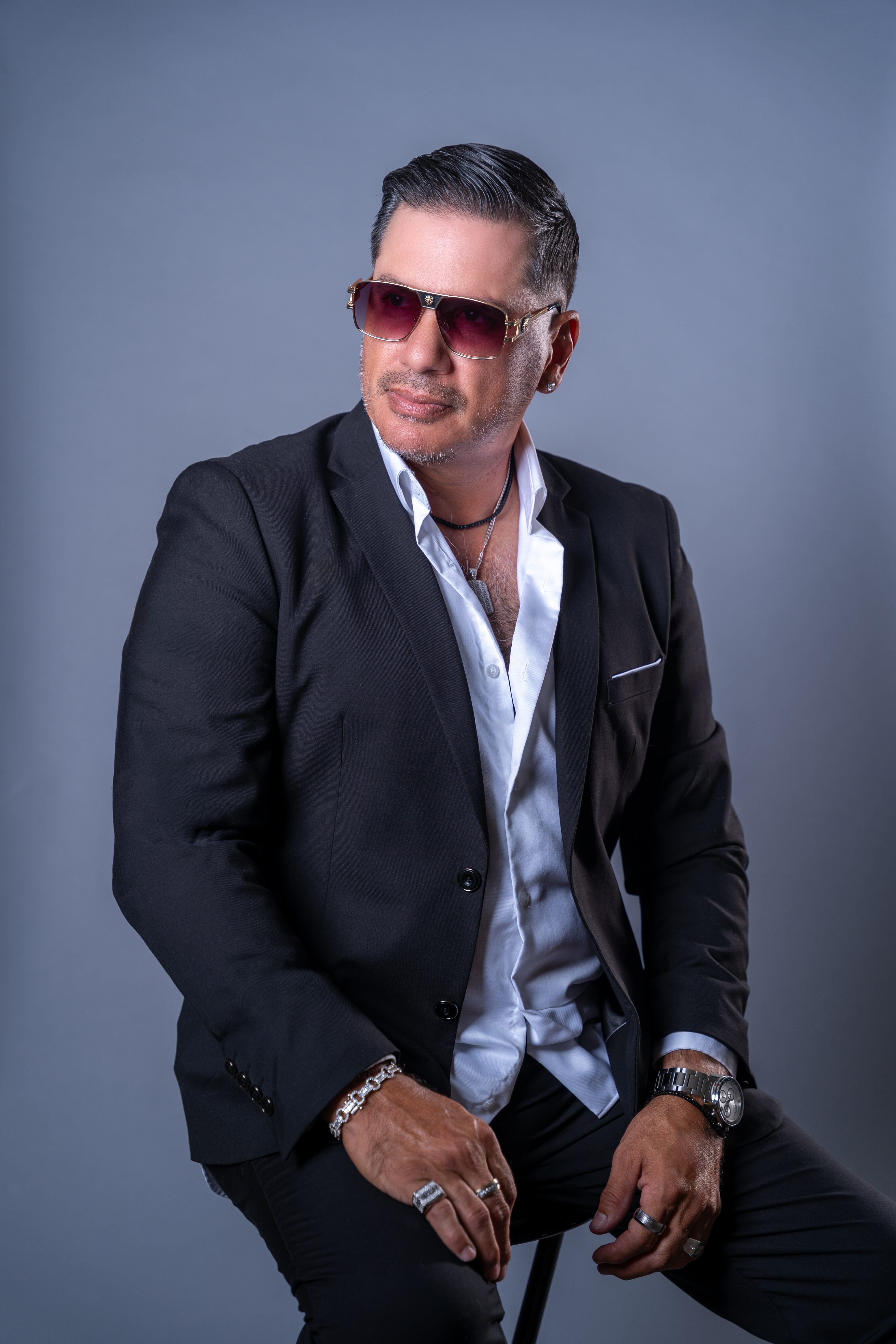 Imagen de la cobertura de: Michael Gabriel presentará tributo a Camilo Sesto y José José en Bayamón
