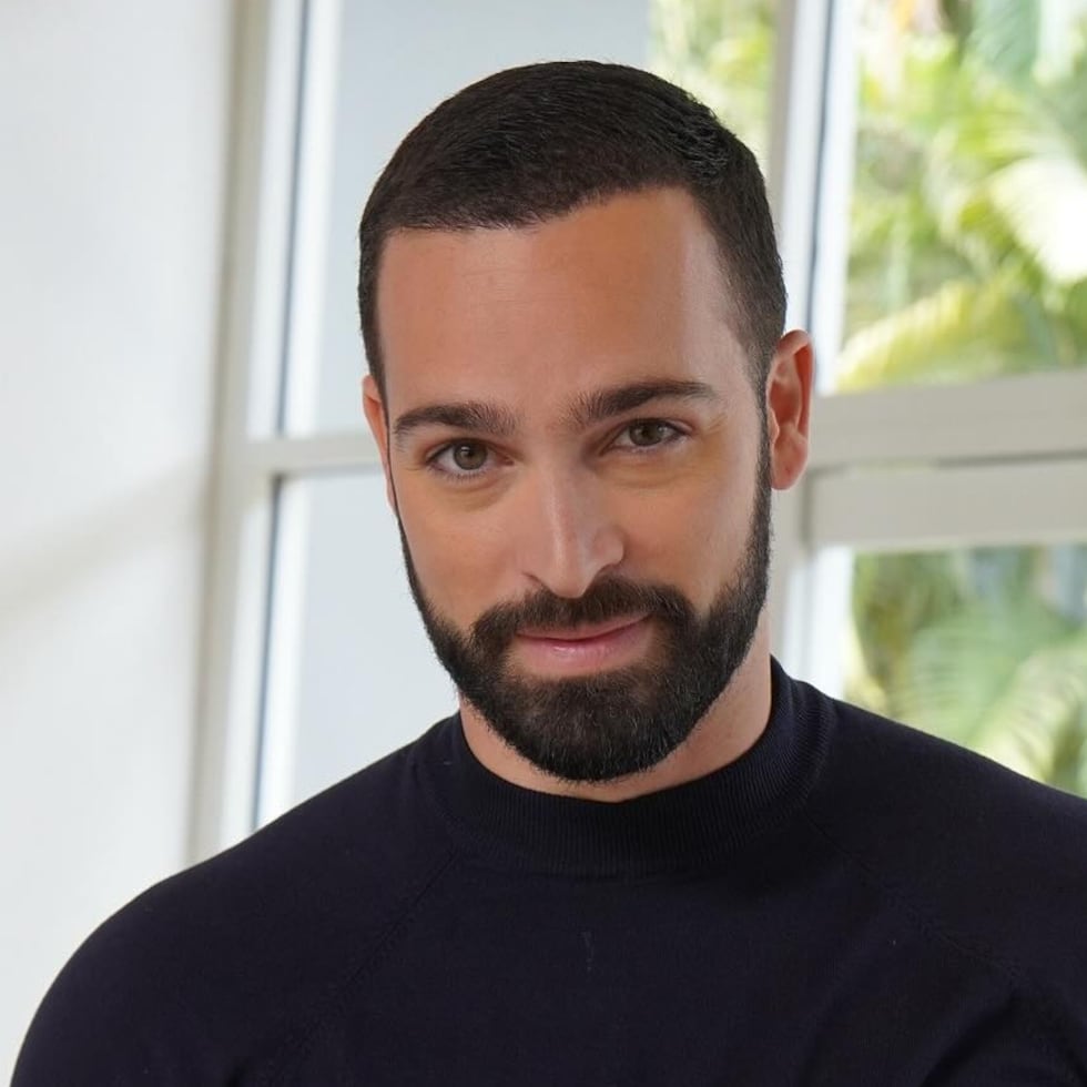 Carlos José Torres es copresentador de "Pégate al mediodía" de Wapa Televisión.