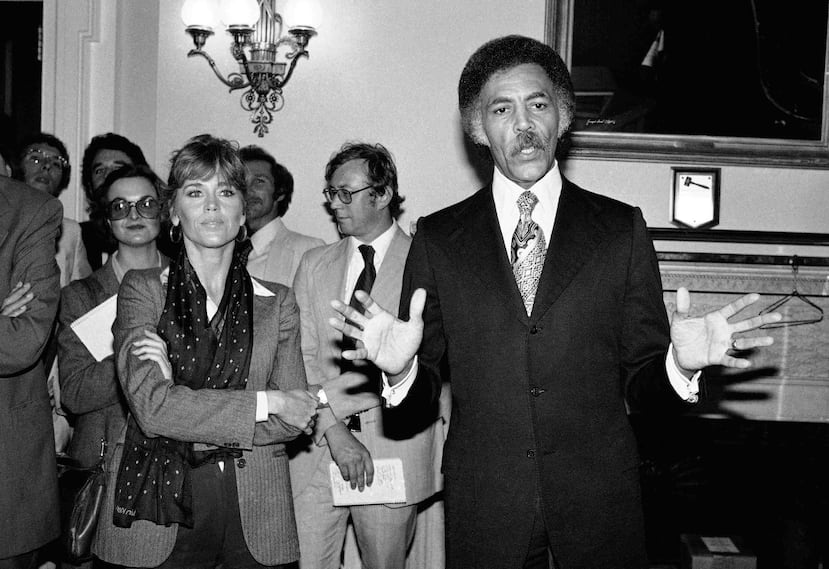 En 1975, Ronald Dellums presentó una resolución conjunta a favor de la independencia de Puerto Rico. (AP / John Duricka)