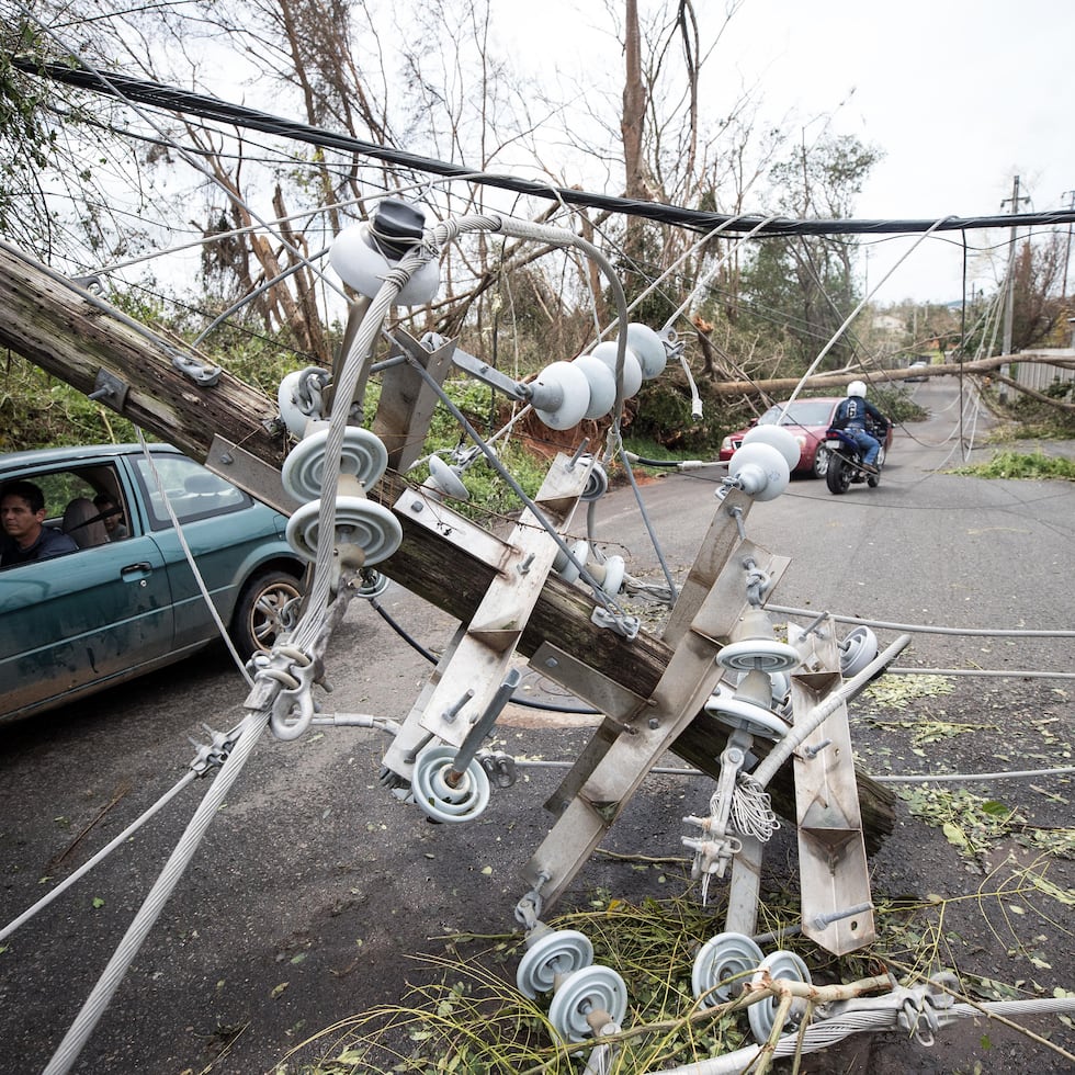 La empresa Cobra Acquisitions realizó trabajos de reparación de la red eléctrica en la isla tras la devastación que dejó el huracán María, en 2017. (GFR Media/Archivo)
