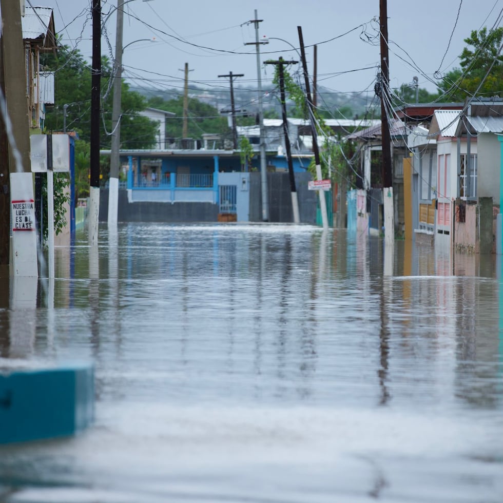 El pasado fin de semana, el Municipio de Guánica declaró un estado de emergencia por inundaciones asociadas al paso cercano del huracán Melissa. Allí se construirá uno de los 27 salones seguros que se desarrollan en la isla.