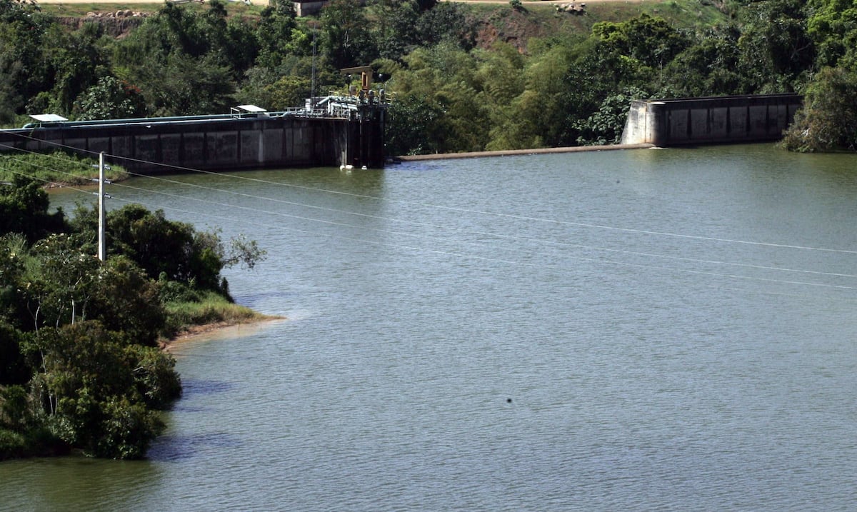 Un segundo embalse de la AAA cae en nivel de ajustes operacionales