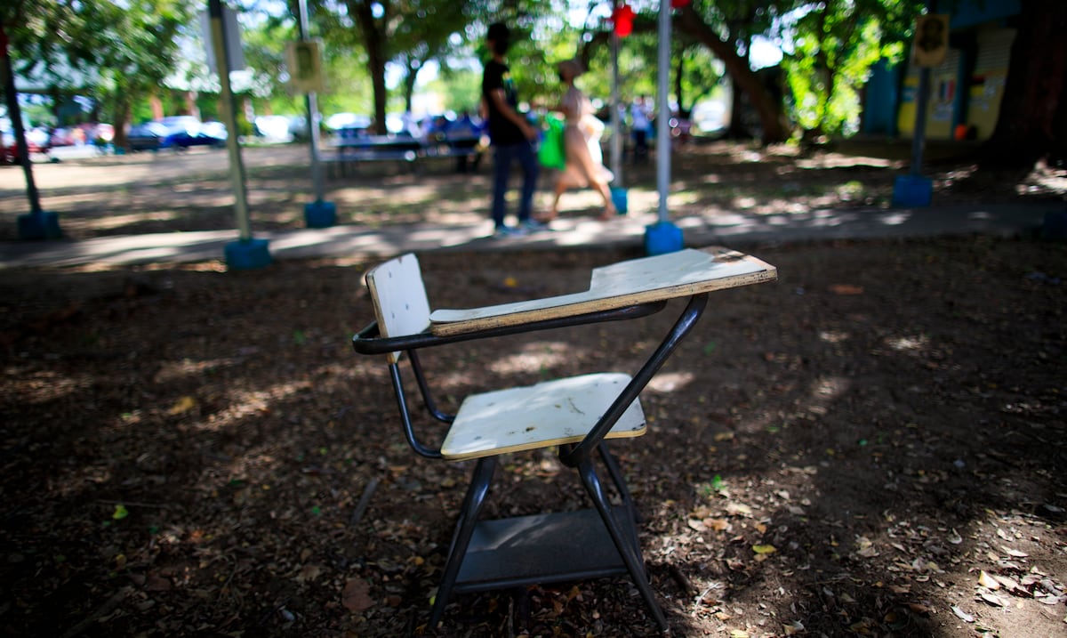 Intento de robo en escuela: tres menores son intervenidos por la Policía en San Juan