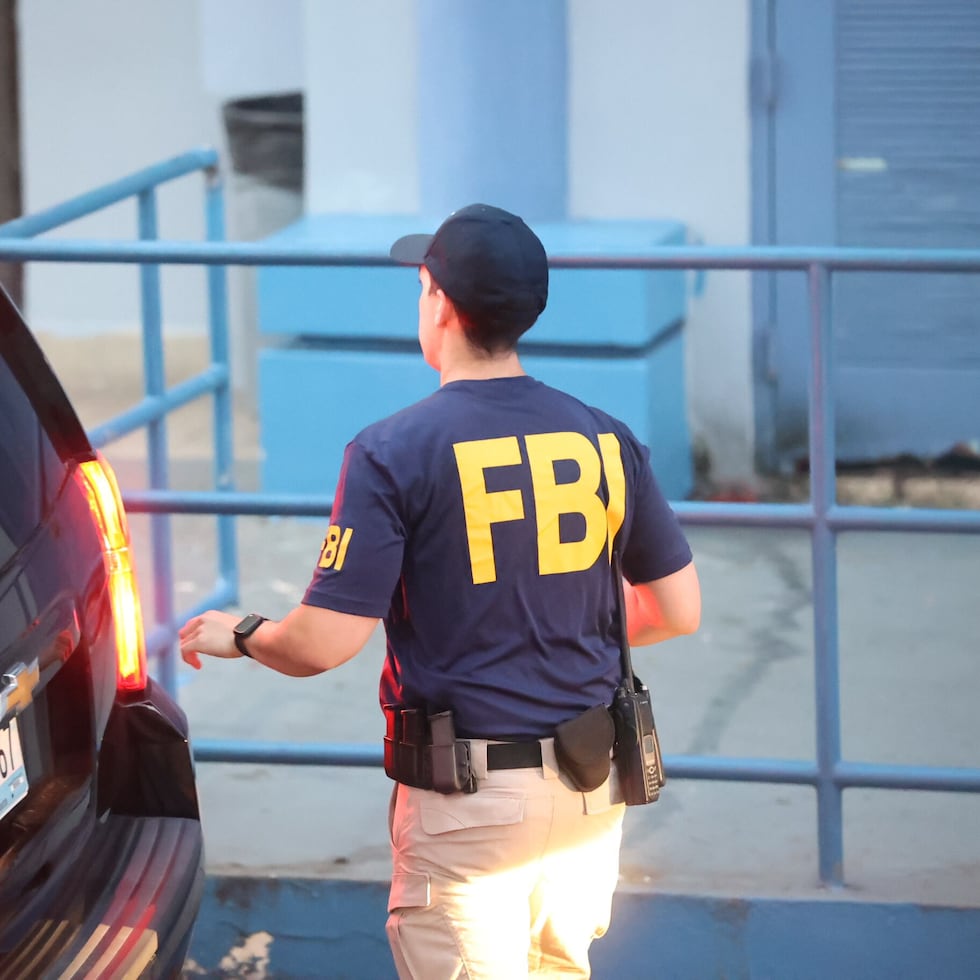 Una foto de archivo de agentes del FBI.