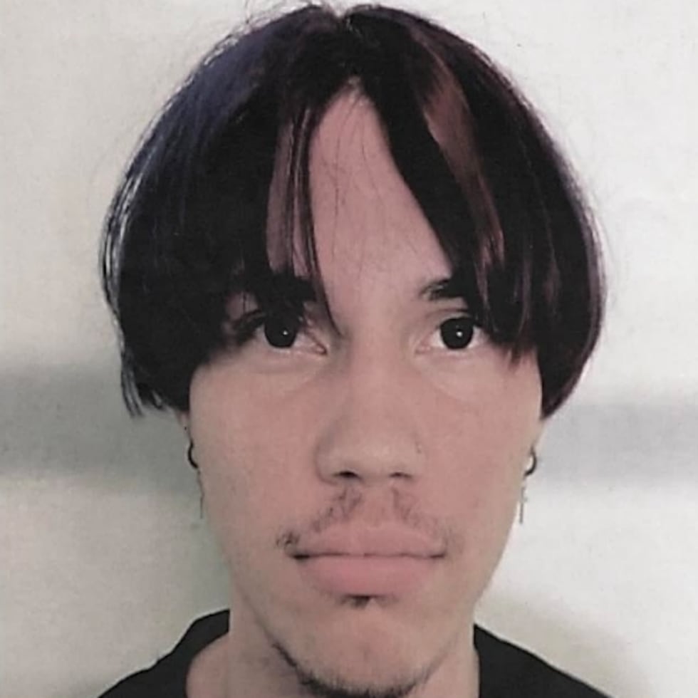 Ángel Gabriel Vélez Serrano fue visto por última vez en la institución educativa American Educational College (Amedco), ubicada en la calla Luis Muñoz Rivera de Vega Baja.